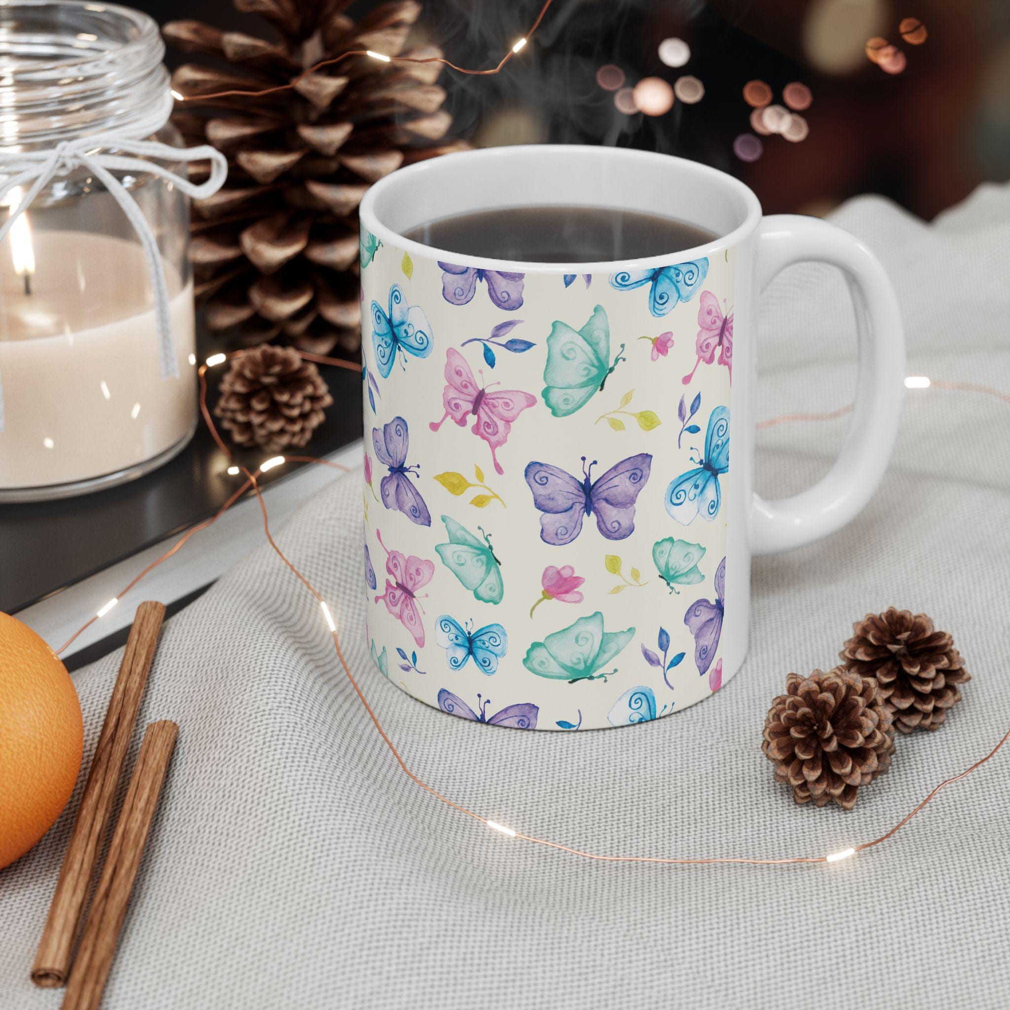 Taza de Mariposa Colorida Whimsical - Regalo de Transformación para Mujer, Mug de Cerámica Estética de Naturaleza